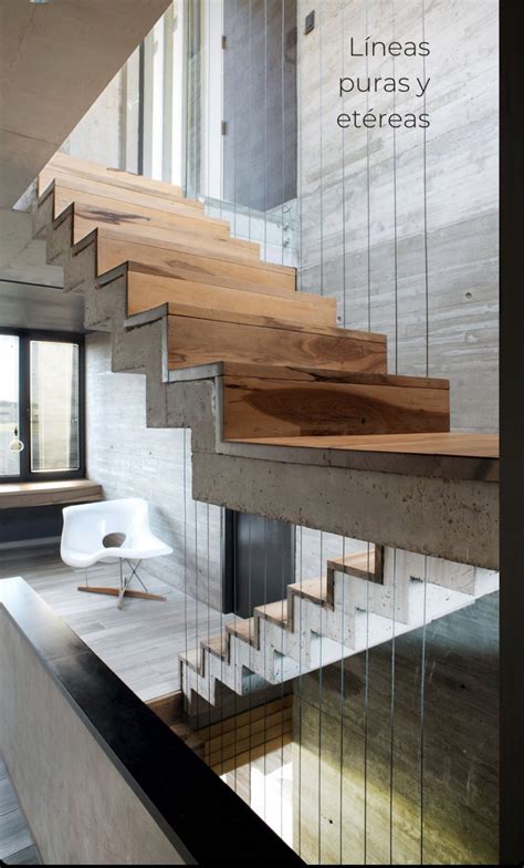 Escaleras modernas de madera y vidrio