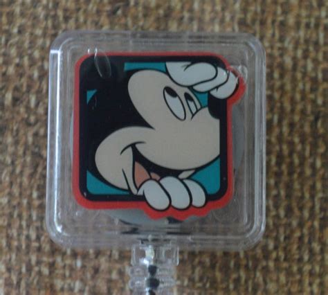 Mickey Mouse Disney Retractable Photo ID Badge Holder Reel