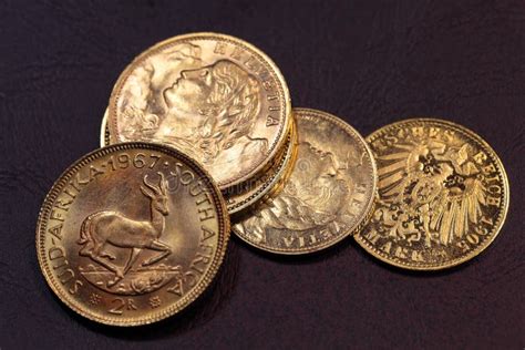 14,336 Monedas De Oro Antiguas Fotos de stock - Fotos libres de ...