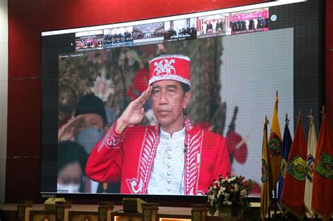 Gubernur Sugianto Sabran Pimpin Upacara Peringatan Hut Ke