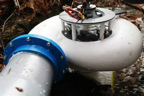 Il Invente Et Partage Gratuitement Les Plans D Une Mini Hydrolienne De