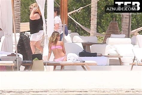 Jessica Alba Sexy Seen Showing Off Her Hot Figure In A Bikini At The Beach On Her Birthday Aznude