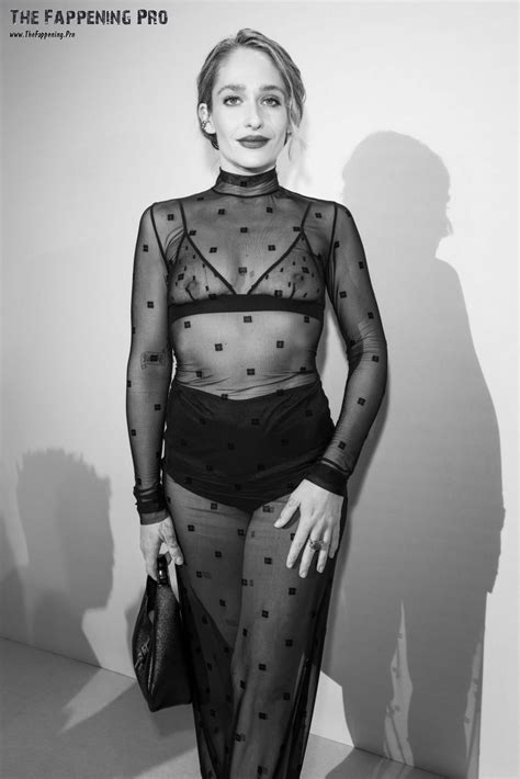 Jemima Kirke Exposed Nude Tits In Public 9 Photos The Fappening