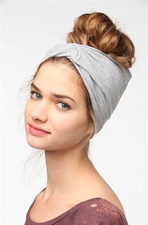 20 Chic Hairstyles With Headbands For Young Women Pretty Designs