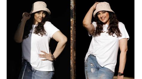 Meena Hot Photos In White T Shirt And Jeans Glamsundari In
