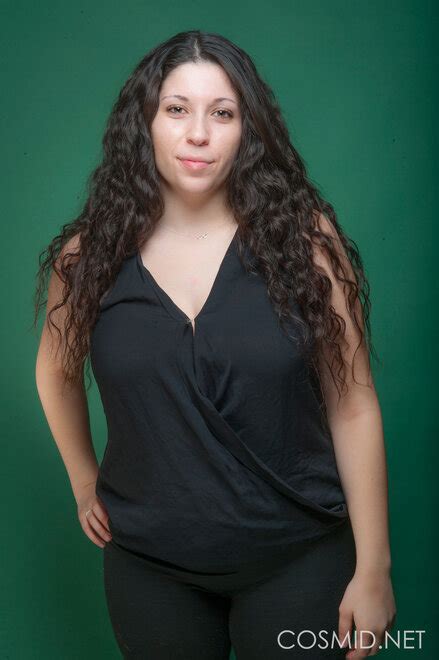 Cosmid Margaret Abello Margaret Against The Green 002 Porn Pic