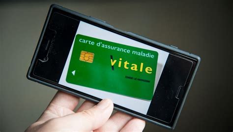 Une nouvelle arnaque à la carte Vitale cible ses victimes par SMS les