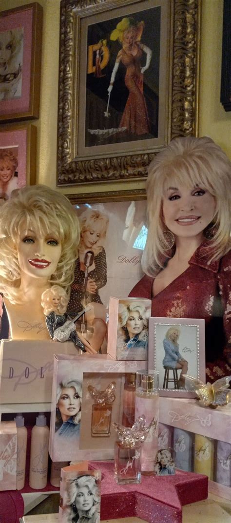 Pin by 🦋🤠Country🤠🦋 on Dolly Parton in 2023 | Dolly parton, Dolly, Frame