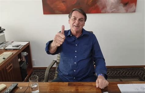 Sem febre Bolsonaro diz que está bem e deve fazer novo exame amanhã