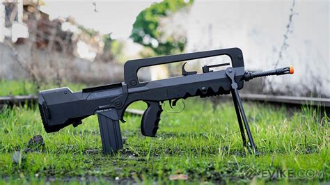 Famas Bullpup Airsoft Aeg Rifle Fully Licensed By Cybergun Model F1