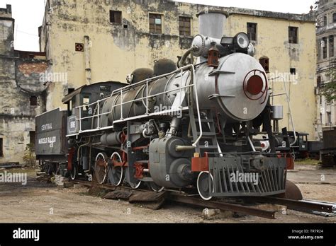 Old Steam Locomotive In Havana Cuba Stock Photo Alamy