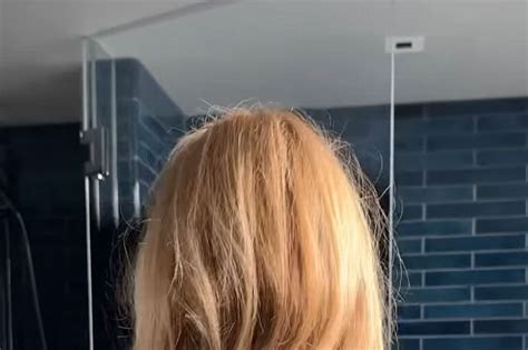 Amanda Holden Strips Totally Naked In Risqu Video