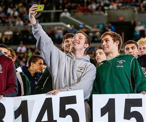 Campeón de lucha libre y gay Shangay