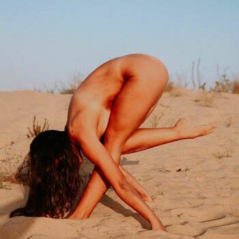 Bar Levy Bar Moves Nude Leaks TheFappening