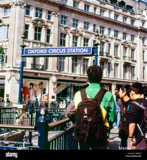 La Station De Métro Oxford Circus London England Uk Sign Photo Stock