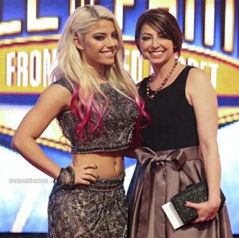 Wwe Superstar Alexa Bliss Alexis Kaufman And Her Mother Angela At The