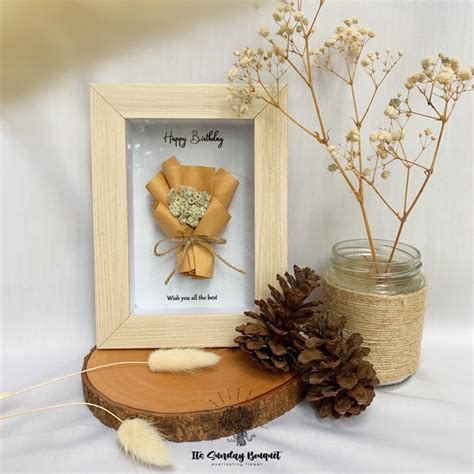 Jual Kado Wisudaframe Kadokado Pajangandried Flower In Framebouquet