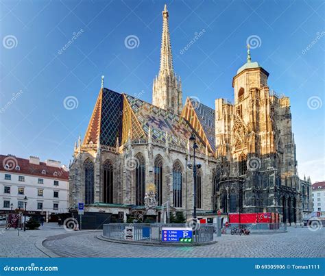 St Stephan Kathedraal In Wenen Oostenrijk Stock Foto Image Of