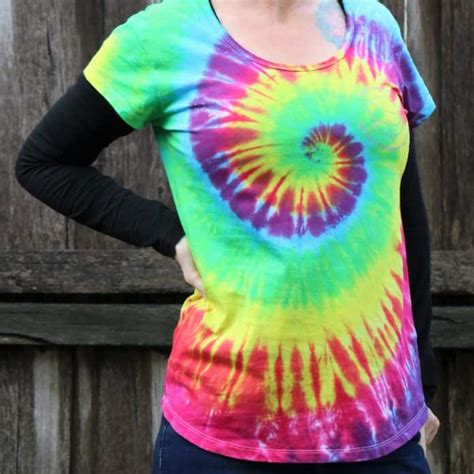 11 EASY Tie Dye Patterns For Beginners Dye DIY How To Tie Dye