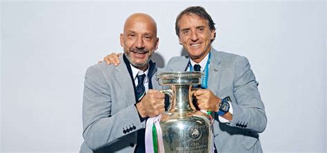 Gianluca Vialli Morto Il Pap Gianfranco Aveva Anni Fu Lui Ad