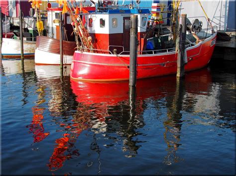 Fischkutter Im Hafen Von Niendorf Fishing Boats In The Har Flickr