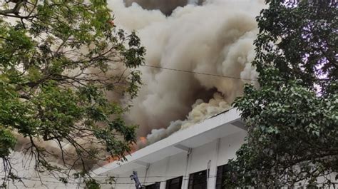 Video Penampakan Kebakaran Balai Kota Bandung Terlihat Api Dan Asap