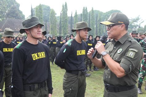 Universitas Jenderal Achmad Yani Buka Ldkk Mahasiswa Baru T A