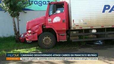 Meio Dia Paran Foz Do Igua U Caminh O Desgovernado Atinge Carros