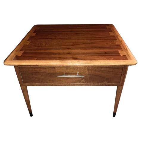 Lane Acclaim Mid Century Modern Walnut And Ash Round Coffee Table 1960s At 1stdibs