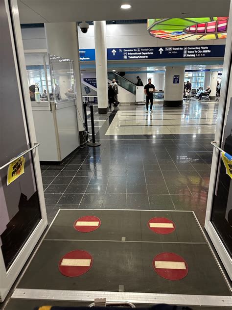 Chicago O'Hare International moves Uber and Lyft pickups away from