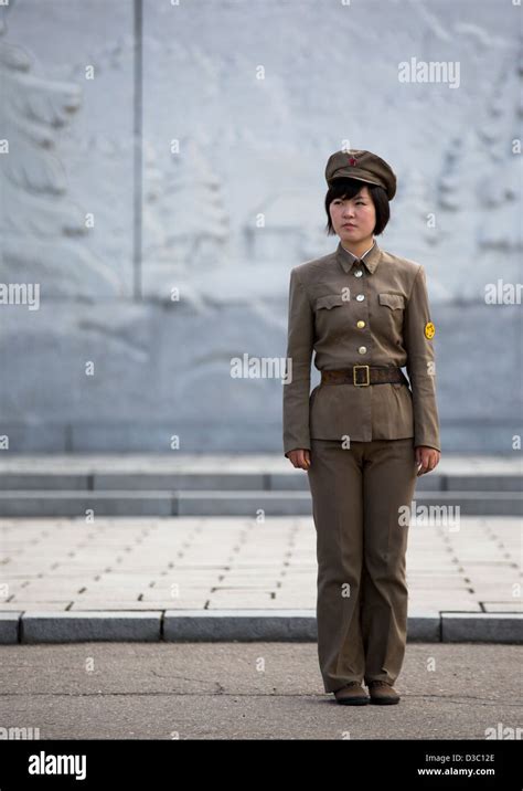 North korean army woman hi-res stock photography and images - Alamy