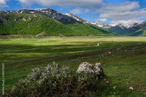 Foto De Piani Di Pezza Parco Naturale Regionale Sirente Velino Do