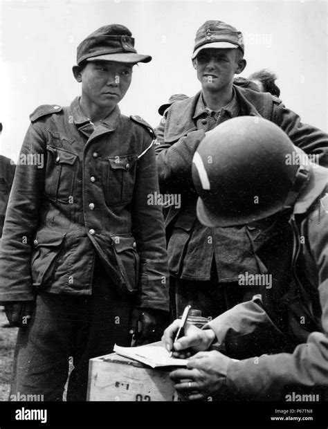 Photograph wehrmacht uniform captive american soldier soldiers ...