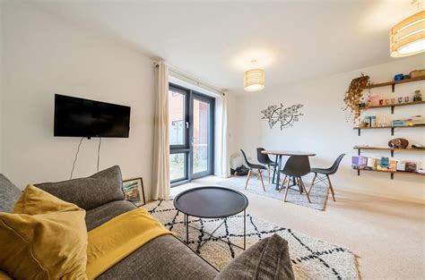 Devonshire House 50 Putney Hill 2 Bed Apartment 137 500