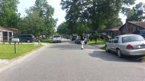 1 dead, 2 critical in Goose Creek shooting; Manhunt underway for suspect | WCIV