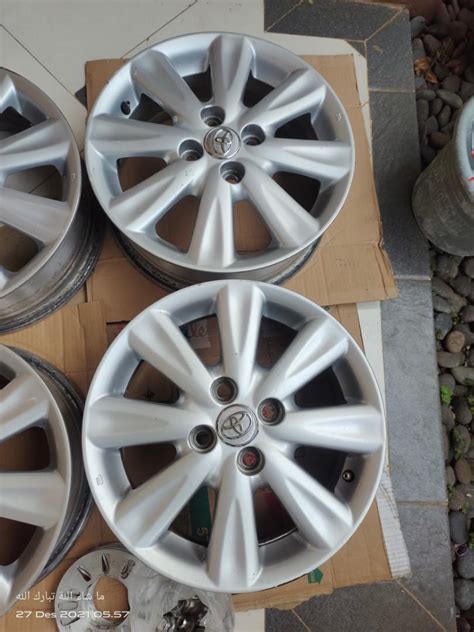 Velg Oem Yaris R Pcd X Lebar Aksesoris Mobil Di Carousell