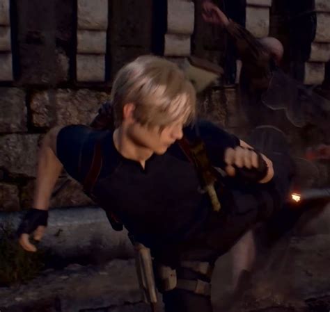 Leon S Kennedy Re4 Remake Evil Games Resident Evil Leon Fist Pump