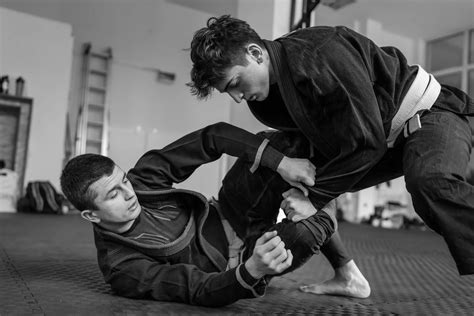 Best Gyms in Ocean Shores, WA, Boxing, Climbing, Pools