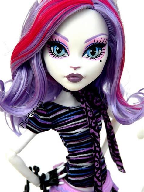 Купить Monster High Кэтрин ДеМяу Скариж Город Страхов в Украине