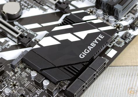 Огляд і тестування материнської плати GIGABYTE Z370XP SLI: для ...