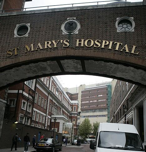 St Mary's Hospital Medical School : London Remembers, Aiming to capture ...