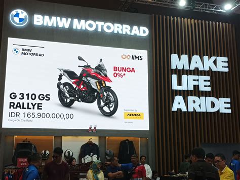 Sepeda Motor Terbaik Iims Dan Hadiah Mobil Buat Pengunjung Naik