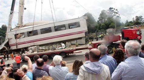 Muertos En El Accidente Del Alvia En Santiago De Compostela