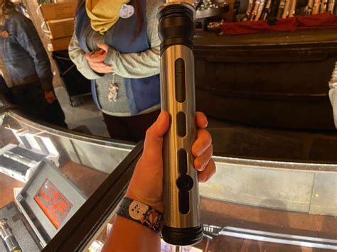 Qui Gon Jinn Legacy Lightsaber Hilt Arrives At Star Wars Galaxys Edge