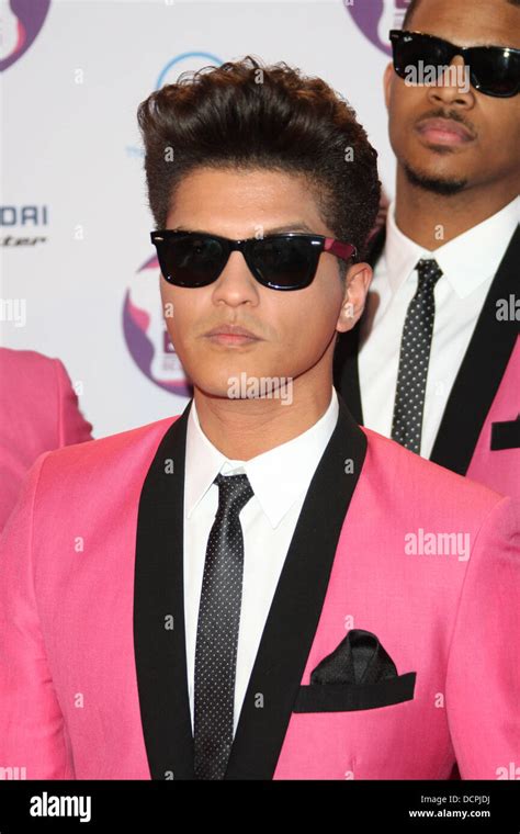 Bruno Mars The Mtv Europe Music Awards 2011 Emas Held At The Odyssey