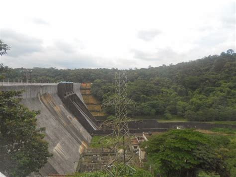 Thenmala Dam