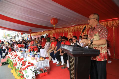 Pj Wali Kota Kotamobagu Hadiri Festival Budaya Dan Cap Go Meh Tahun