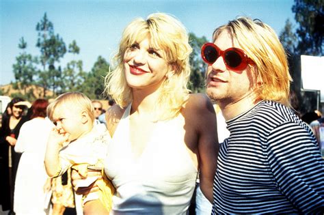 Courtney Love Kurt Cobain Courtney Love And Kurt Cobain The Geeks