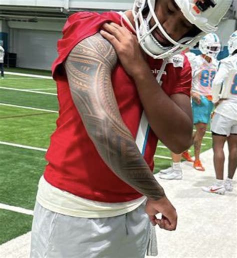 Dolphins QB Tua Tagovailoa Shows Off New Full Tribal Sleeve Tattoo (PICS)