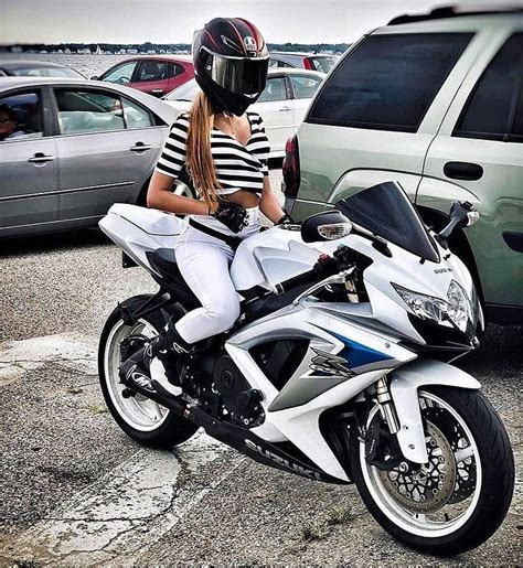 Hot Sexy Sammy Marques Bikini Pics